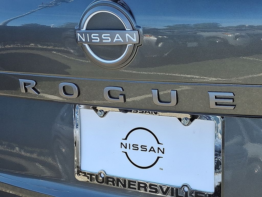 Thumbnail: 2026 Nissan Rogue - 5