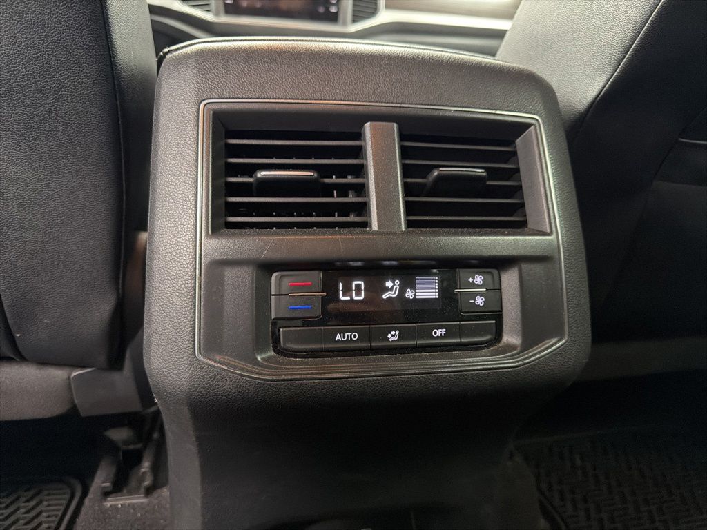 2018 Volkswagen Atlas 2.0T SE w/Technology White at DeMontrond Automotive Group