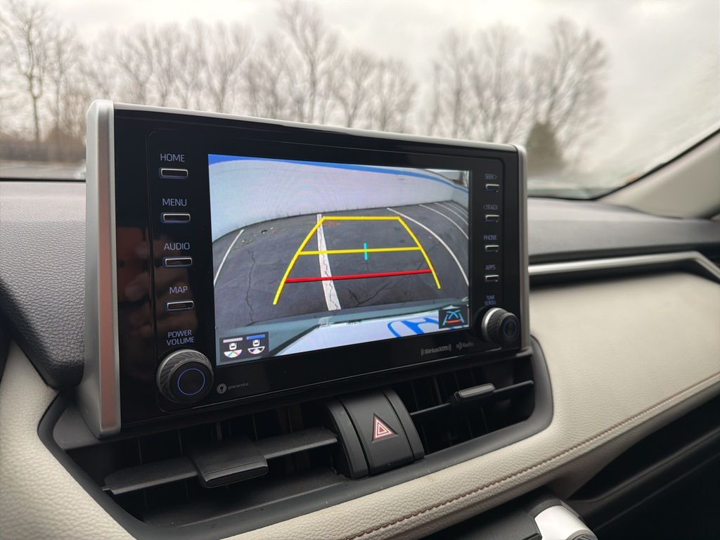 Thumbnail: 2019 Toyota RAV4 - 31