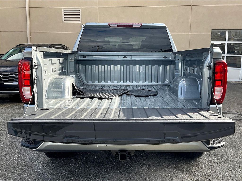 2025 GMC Sierra 1500 — photo 31