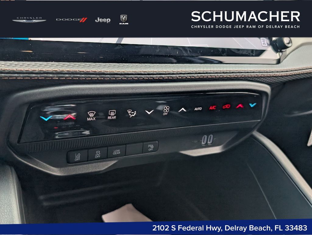 new 2026 Jeep Cherokee car, priced at $37,210