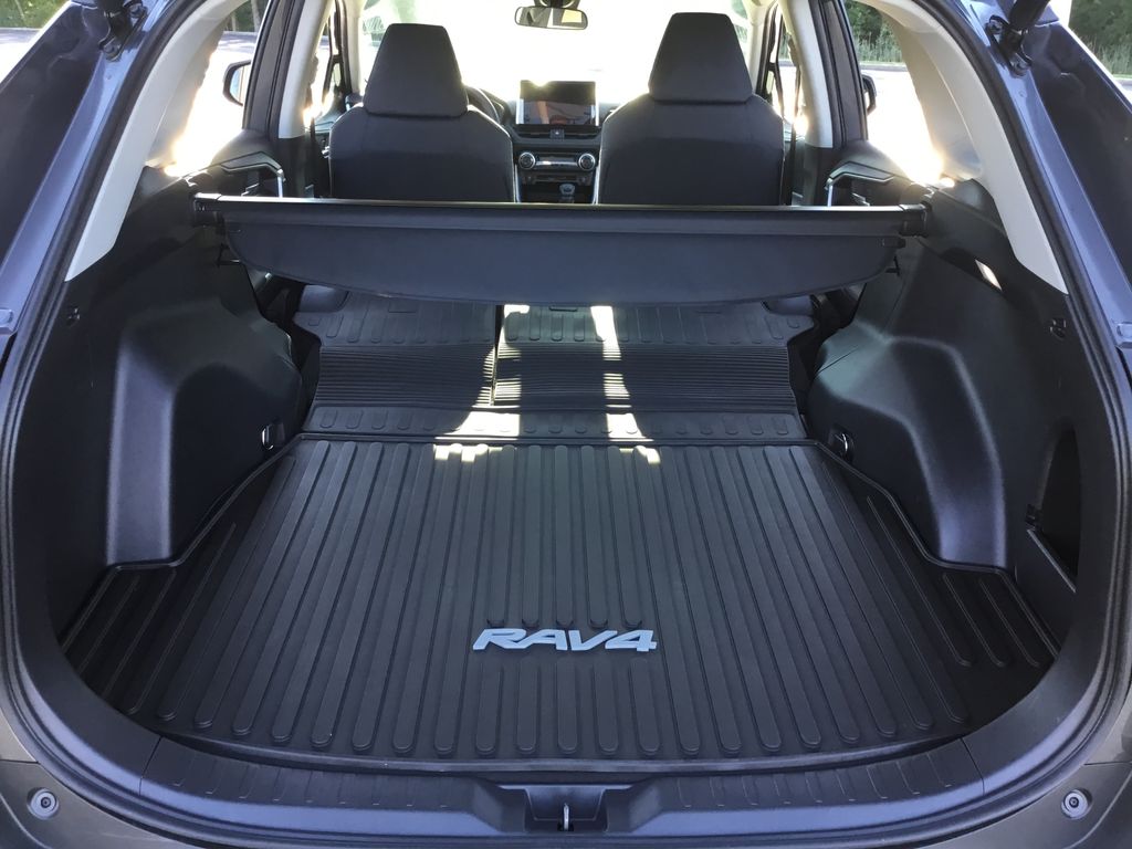 Thumbnail: 2024 Toyota RAV4 - 17