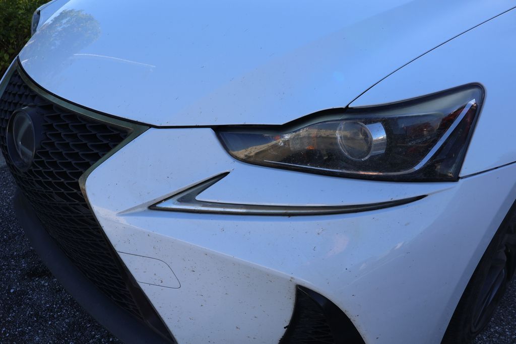 Thumbnail: 2018 Lexus IS - 3