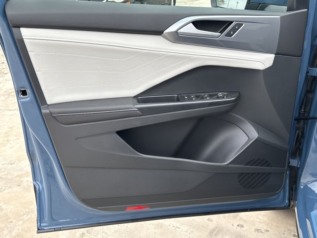2026 Volkswagen Taos 1.5T SEL - 9
