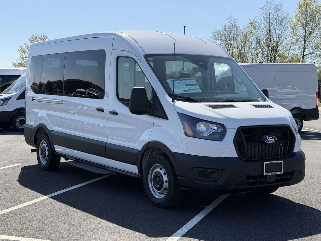 Oxford White 2026 Ford Transit Passenger 350 XL Medium Roof LB RWD Van Rear-Wheel Drive