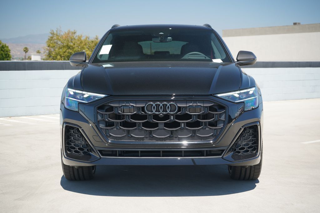 Thumbnail: 2026 Audi Q8 - 5
