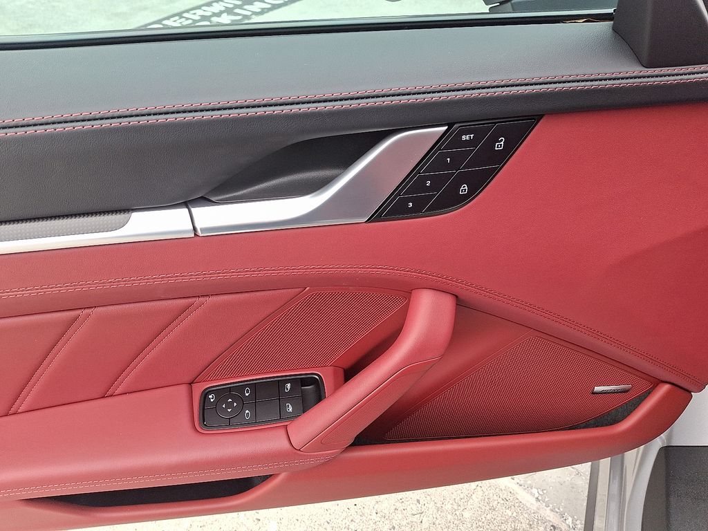 Thumbnail: 2024 Porsche 911 - 14