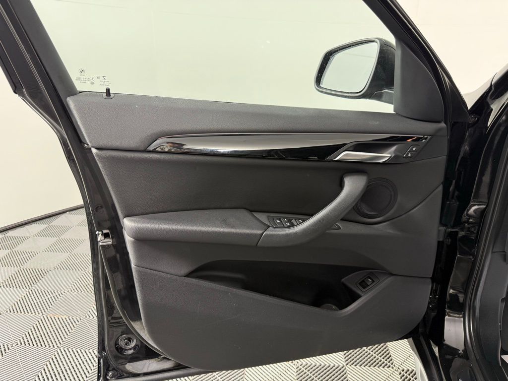 2019 BMW X1 xDrive28i 10
