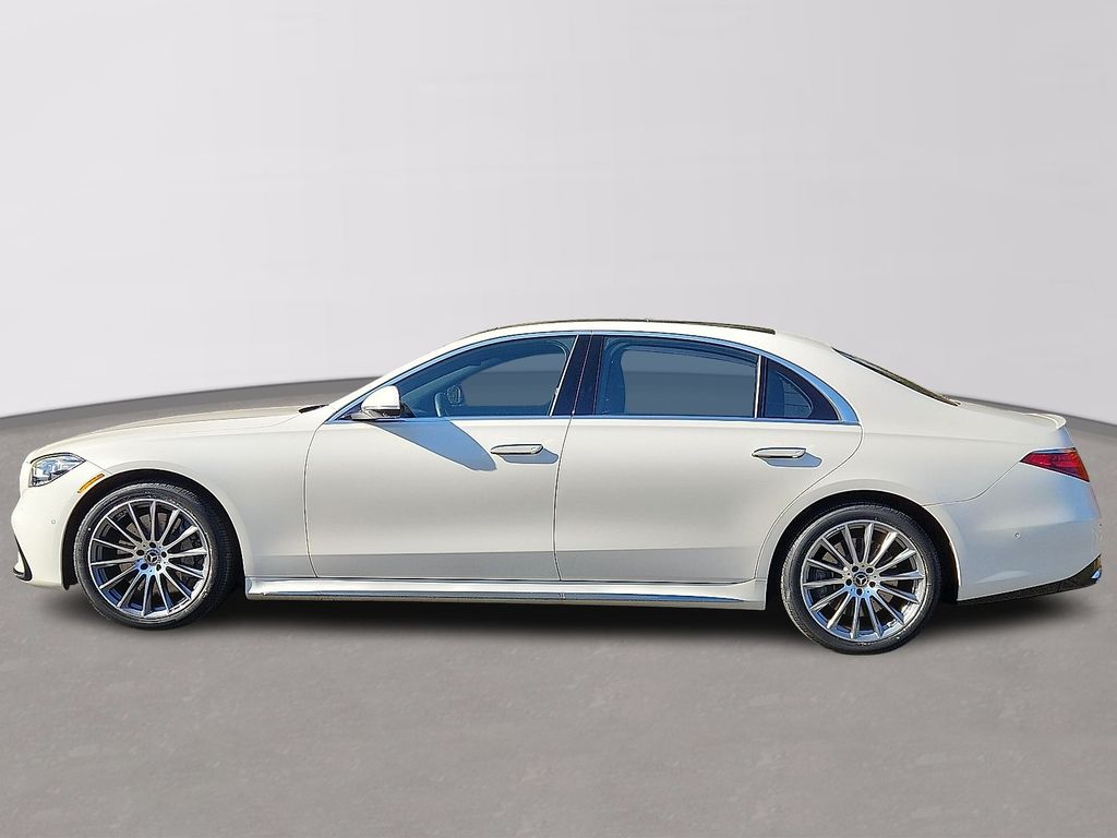 Thumbnail: 2023 Mercedes-Benz S-Class - 7