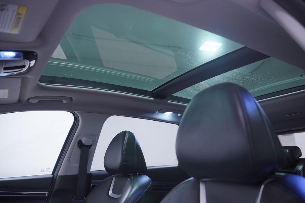 Thumbnail: 2022 Hyundai Tucson - 8