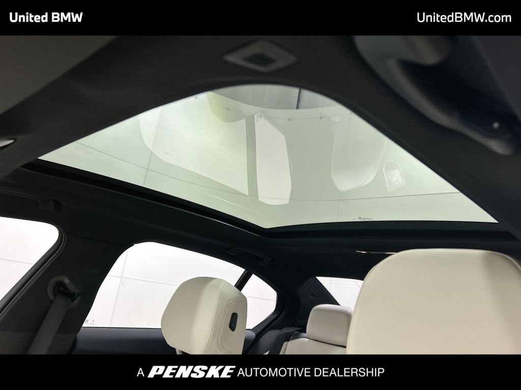 Thumbnail: 2025 BMW 5 Series - 20