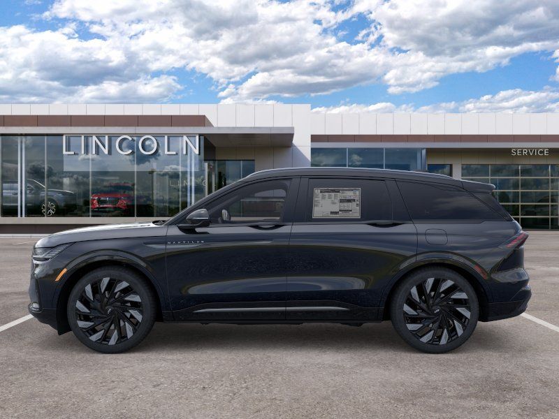 Thumbnail: 2026 Lincoln Nautilus - 3