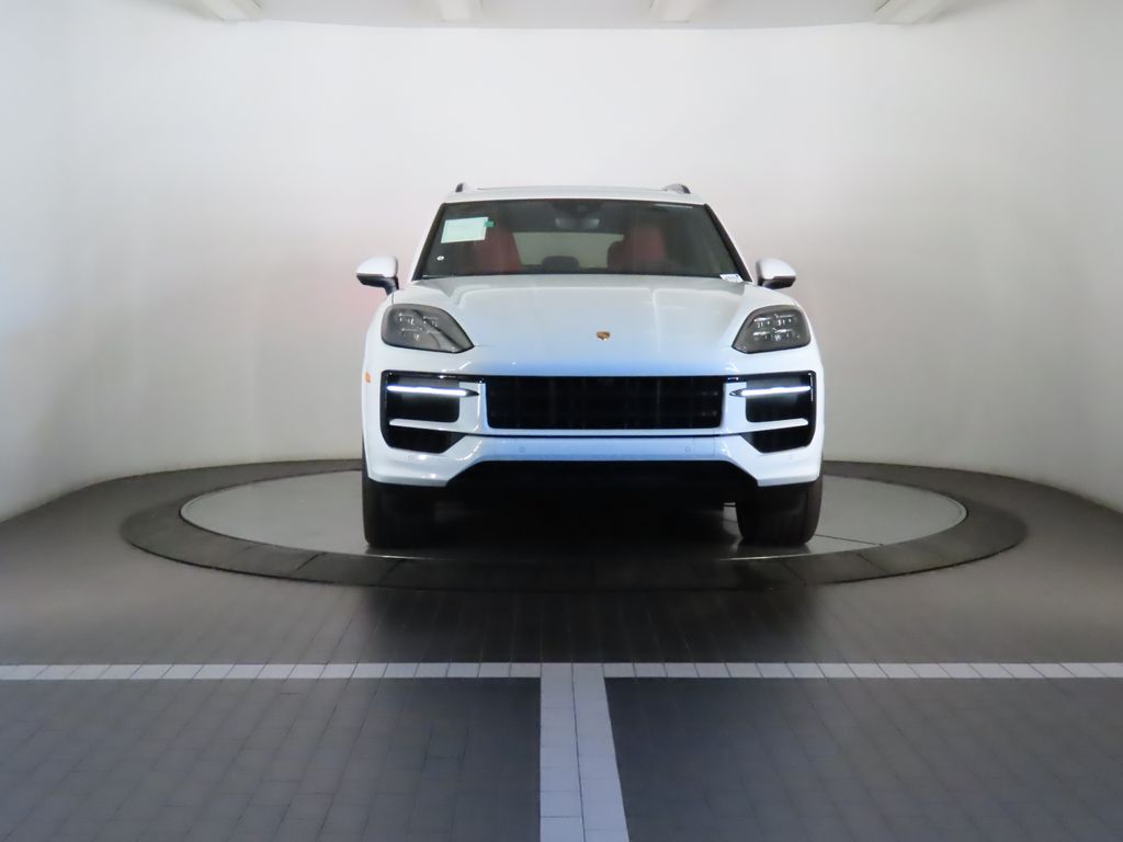 Thumbnail: 2026 Porsche Cayenne - 10