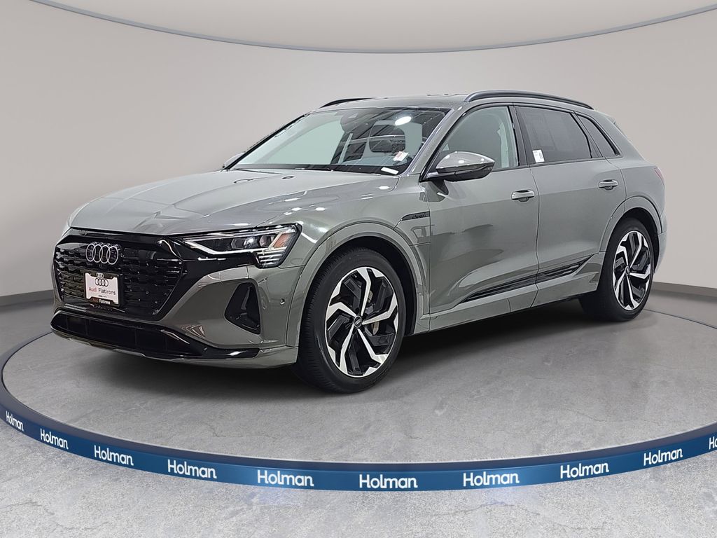 2024 Audi Q8 e-tron quattro Premium Plus AWD