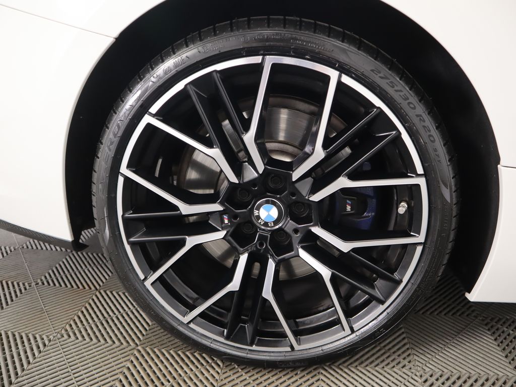 Thumbnail: 2024 BMW 8 Series - 31