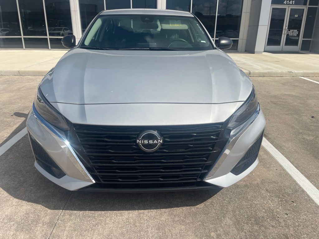 2024 Nissan Altima 2.5 SV Silver at Royal Nissan