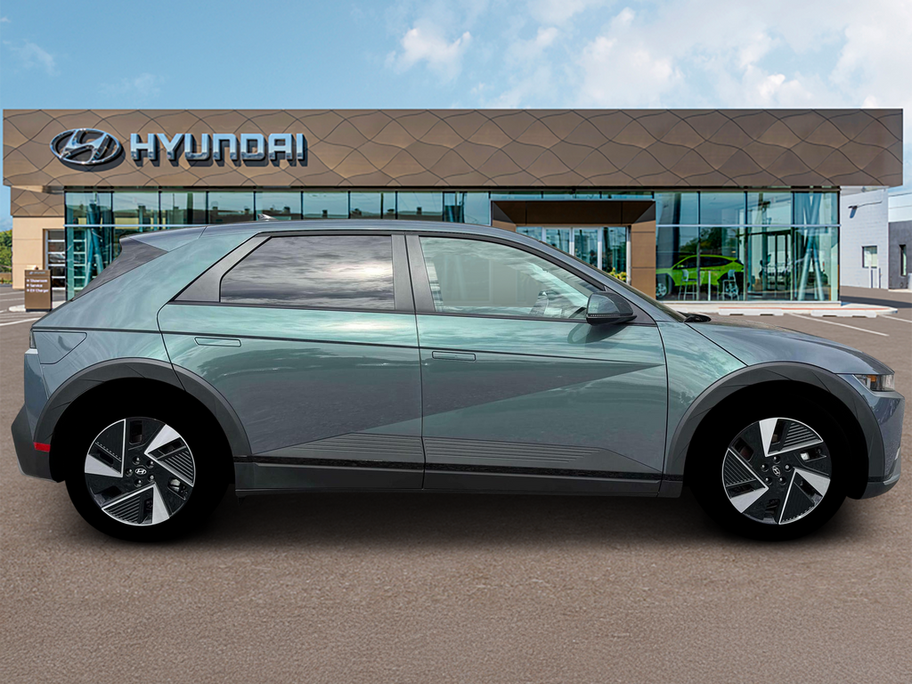 New 2026 Green Hyundai SE image 9