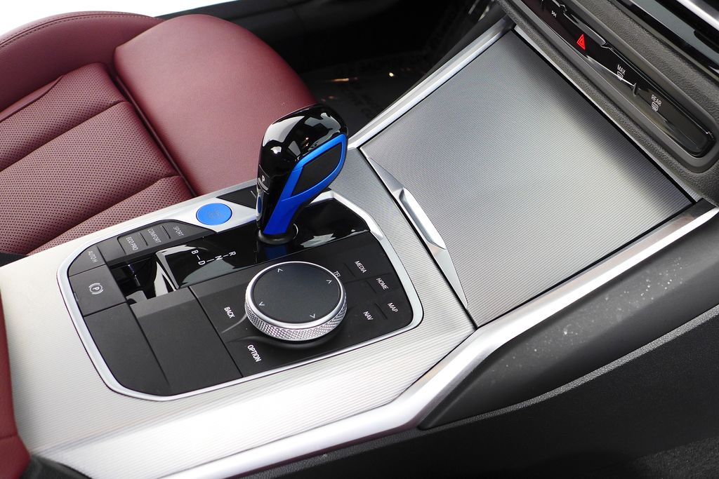 Thumbnail: 2023 BMW i4 - 15