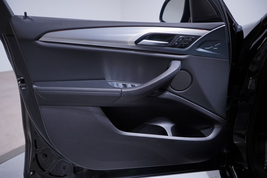 Thumbnail: 2022 BMW X3 - 16