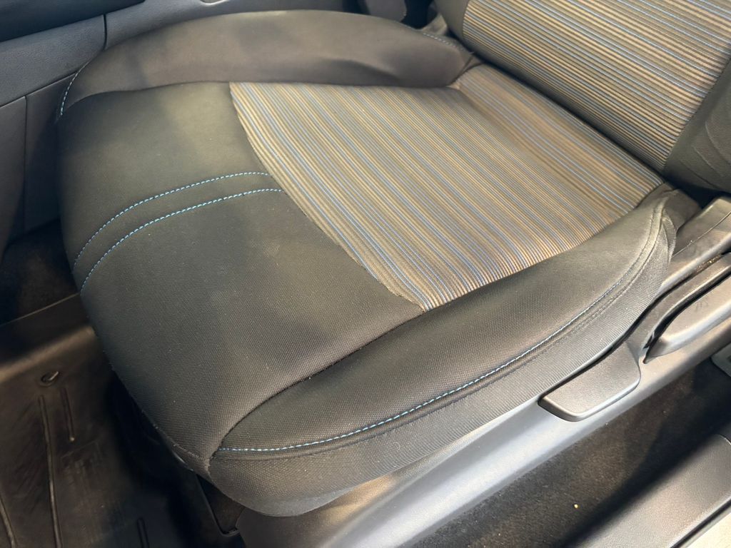 2023 Nissan Leaf S