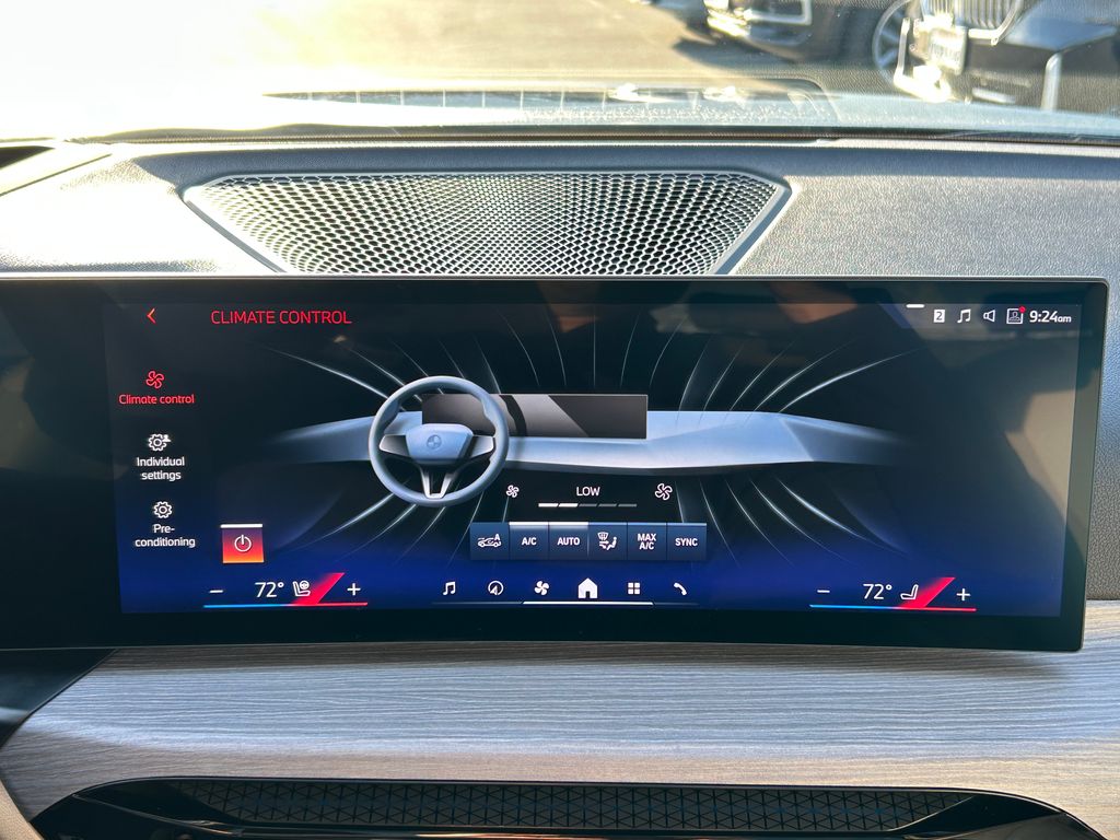 Thumbnail: 2025 BMW i4 - 24