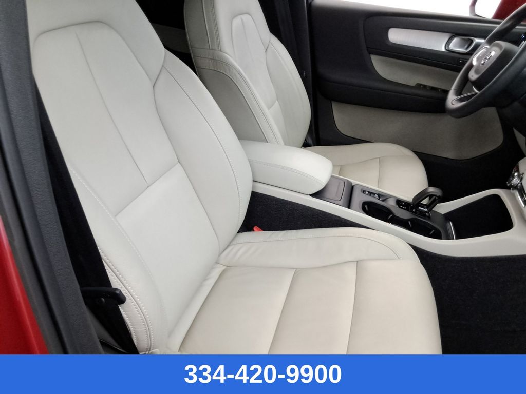 used 2022 Volvo XC40 car, priced at $19,799