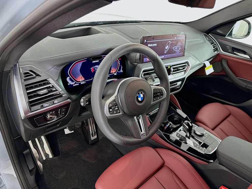 Thumbnail: 2025 BMW X4 - 9