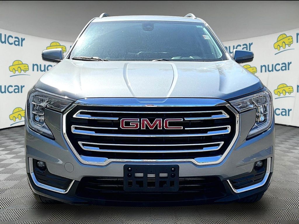 2023 GMC Terrain — photo 2