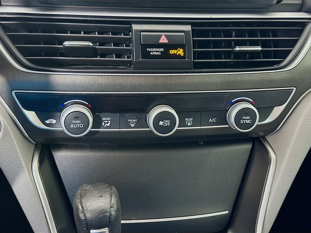 Thumbnail: 2018 Honda Accord - 15