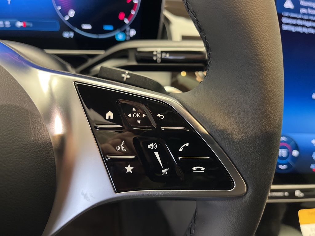 Thumbnail: 2026 Mercedes-Benz GLC - 16