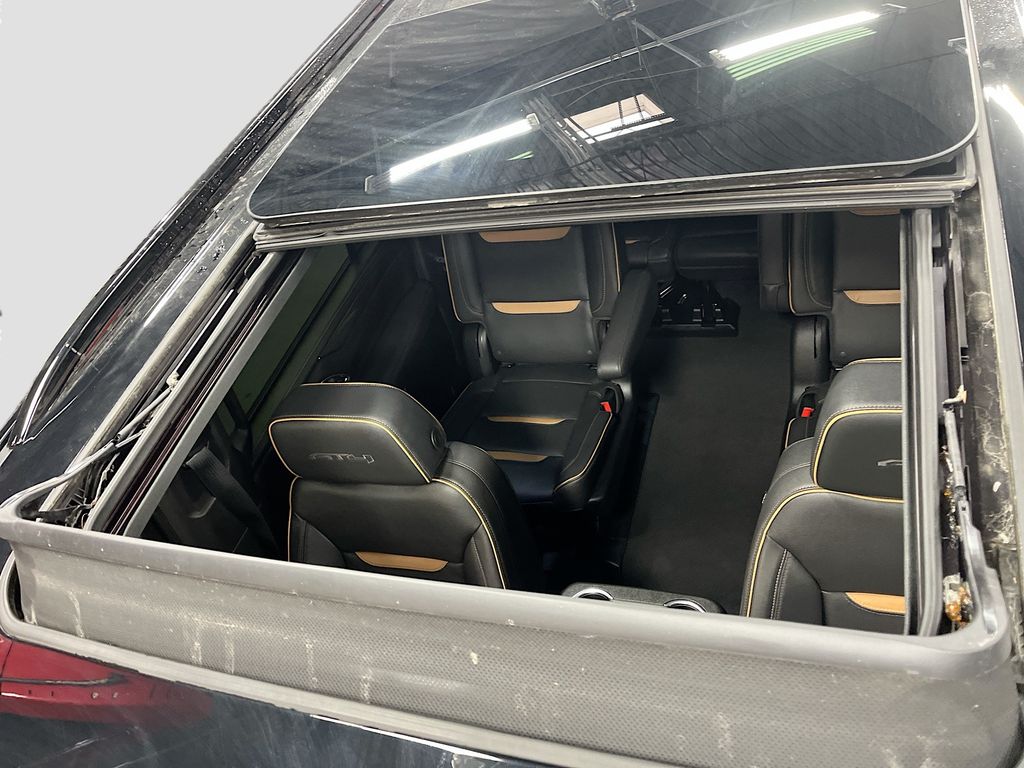 Used 2024 Onyx Black GMC AT4 image 23