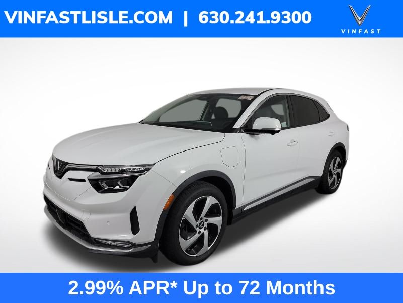 2025 VinFast VF8 Eco AWD