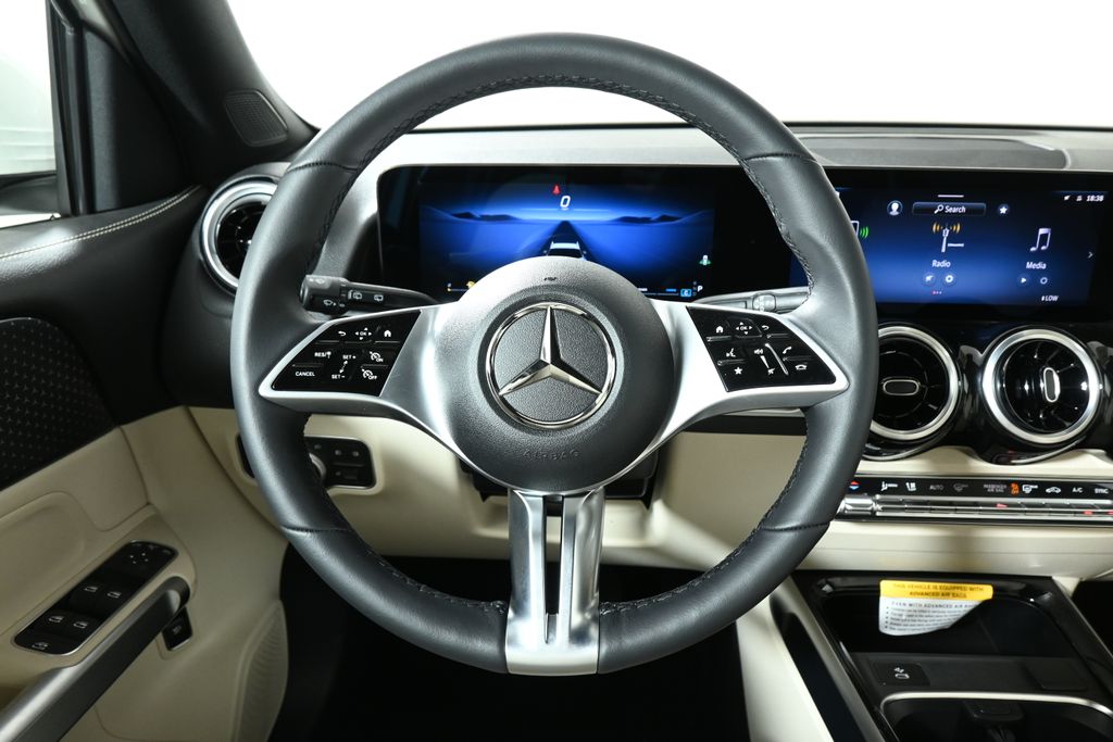 2025 Mercedes-Benz GLB 250 15