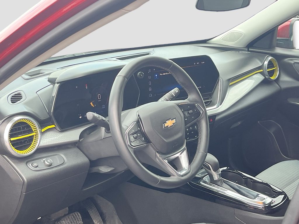 Used 2025 Red Chevrolet LT image 9