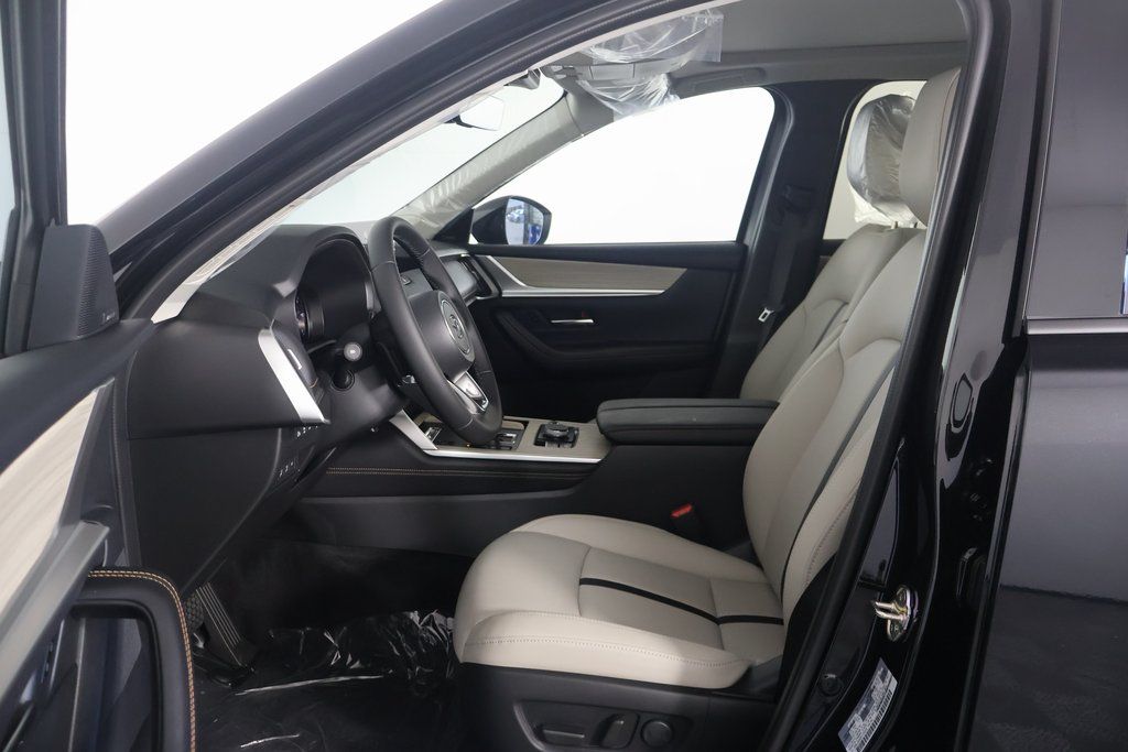 Thumbnail: 2025 Mazda CX-70 - 5