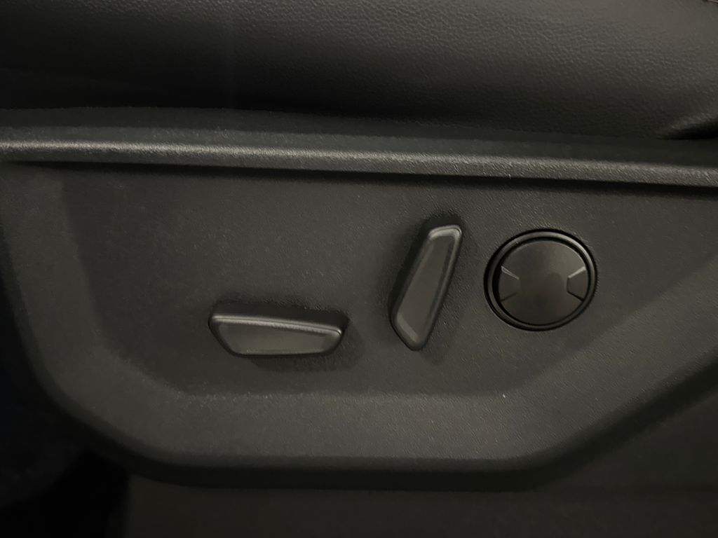 New 2026 Black Ford Lariat image 27