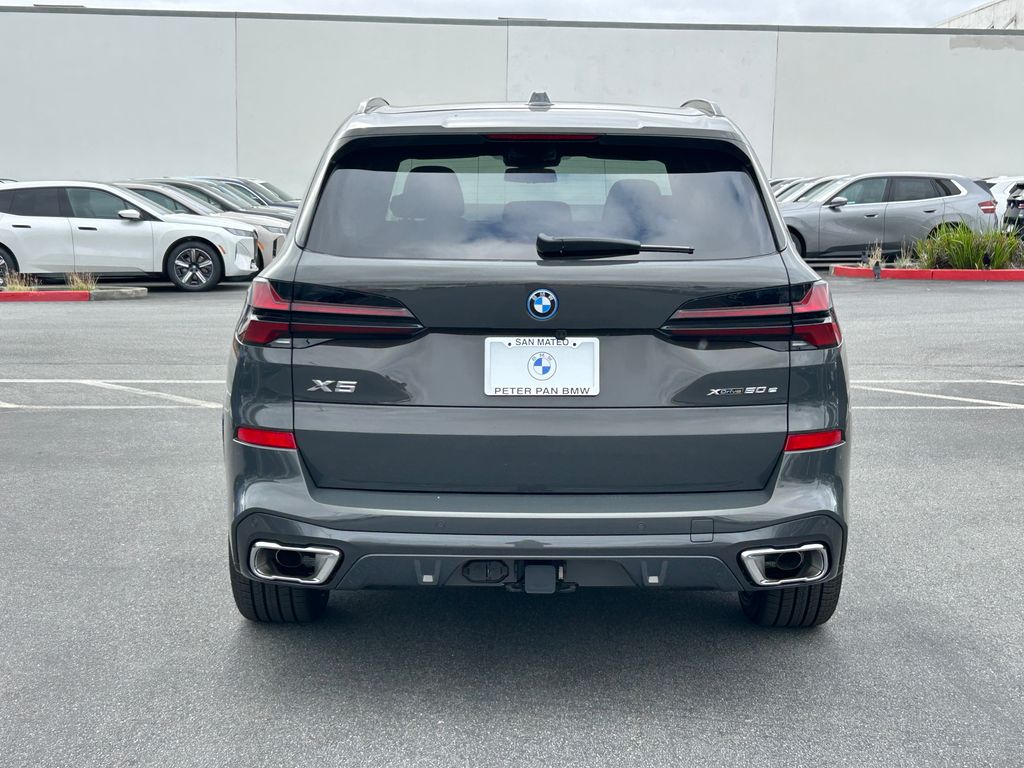 Thumbnail: 2026 BMW X5 - 4