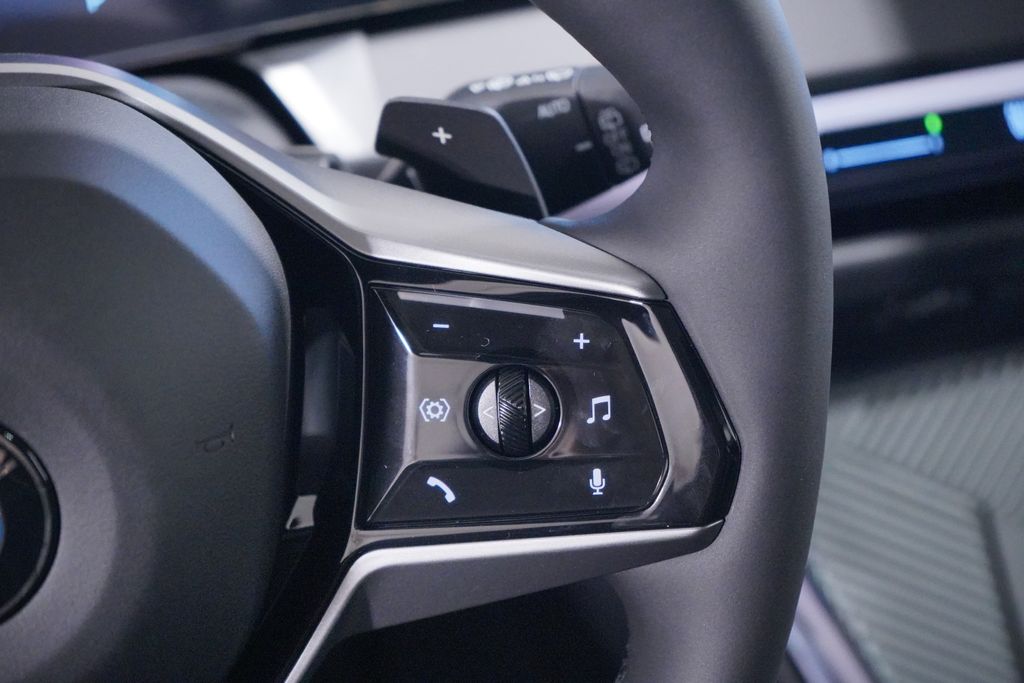 Thumbnail: 2026 BMW X3 - 13
