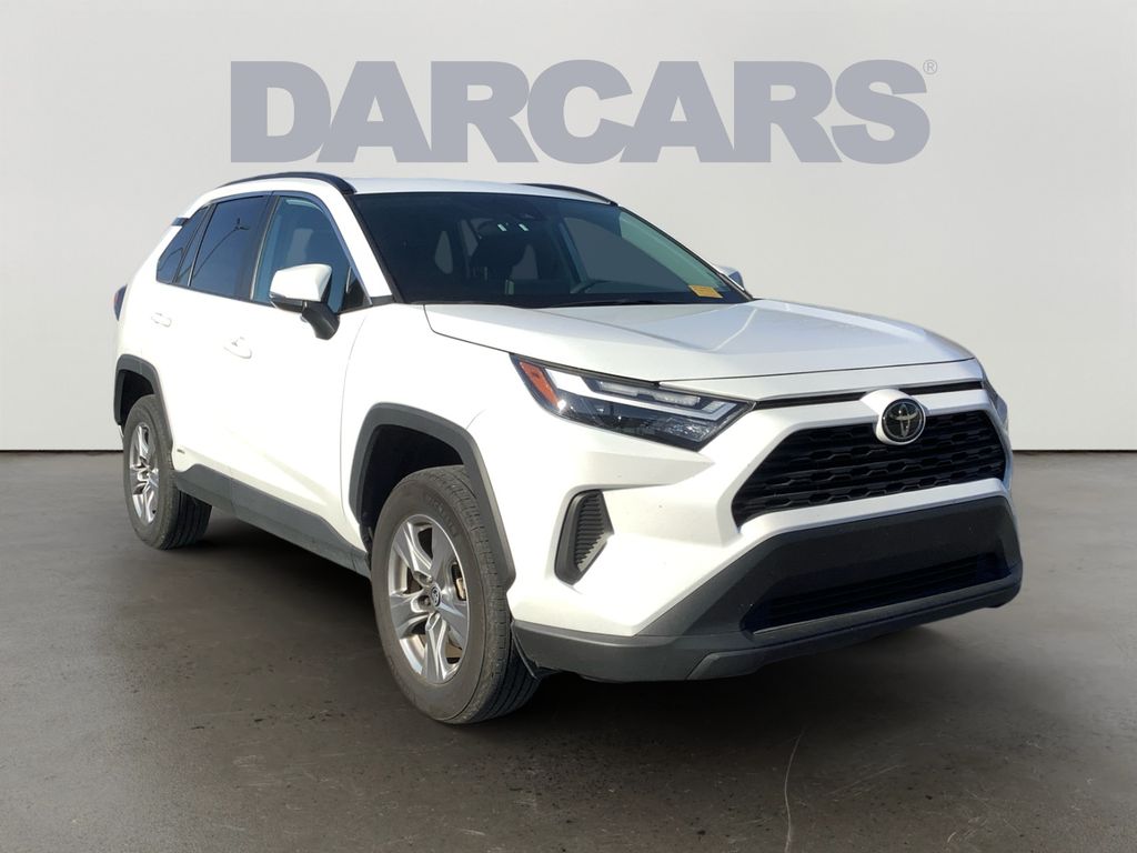 2025 Toyota RAV4 Hybrid XLE AWD