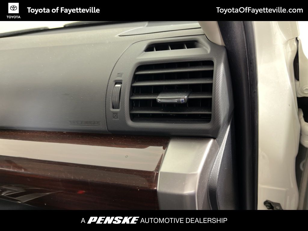 2016 Toyota 4Runner Limited 19