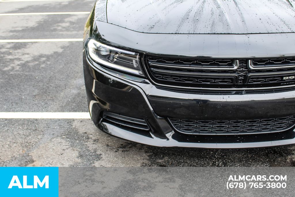 Used 2023 Black Dodge SXT image 12