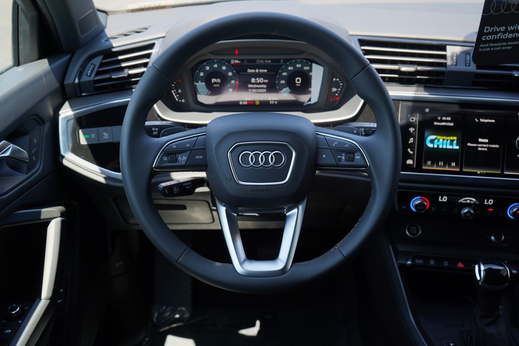 Thumbnail: 2025 Audi Q3 - 9