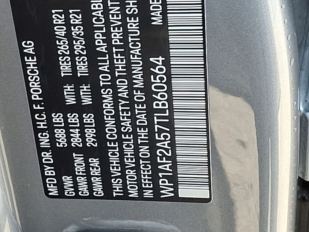 Thumbnail: 2026 Porsche Macan - 30