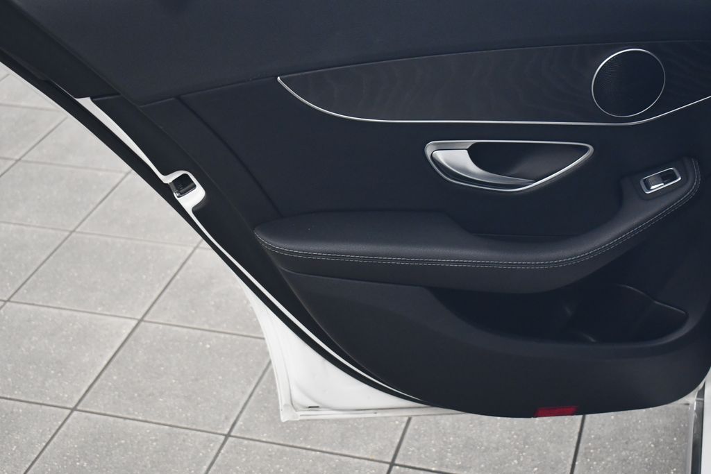 Thumbnail: 2017 Mercedes-Benz C-Class - 29