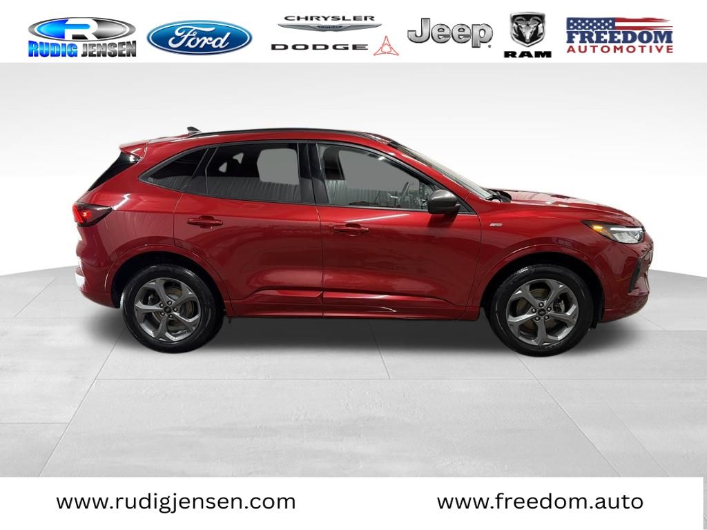 View vehicle photo 2