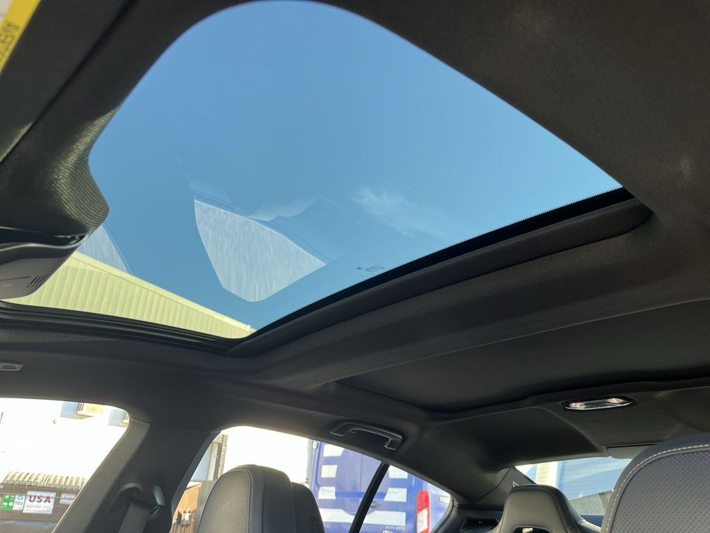 Thumbnail: 2024 BMW 8 Series - 22