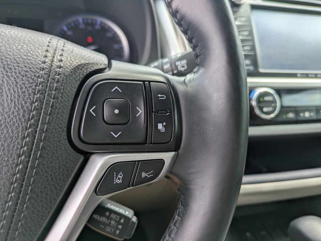 2018 Toyota Highlander Limited Platinum