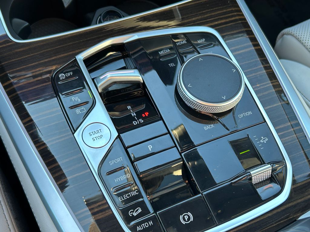 Thumbnail: 2025 BMW X5 - 28