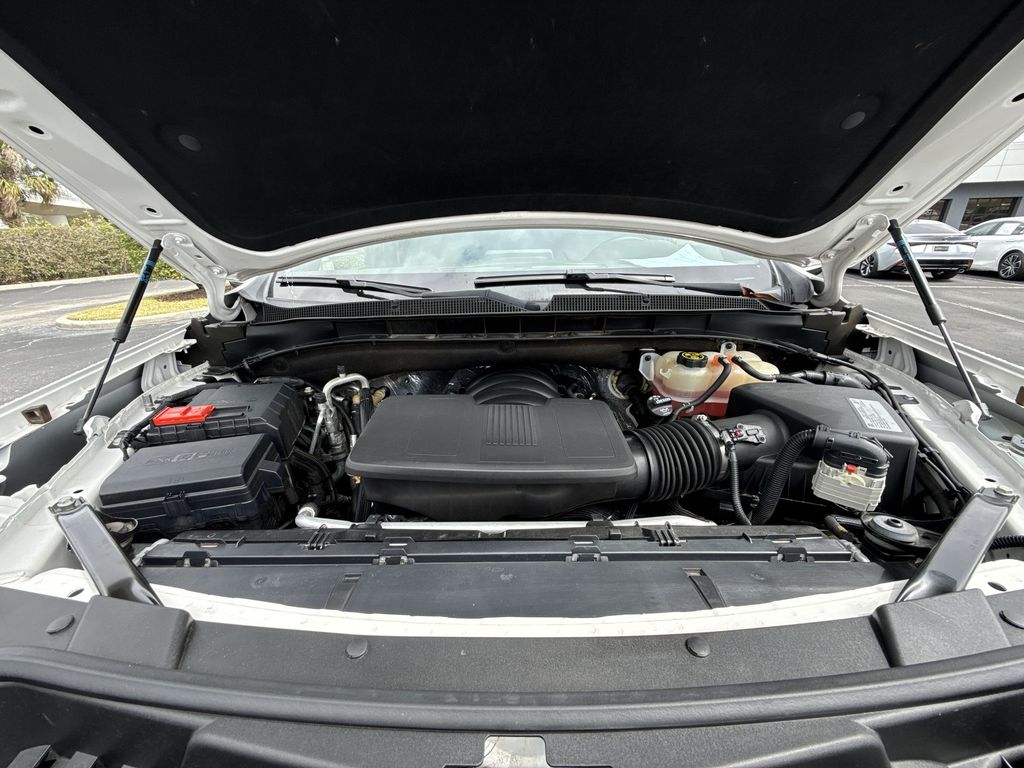 Thumbnail: 2021 Chevrolet Tahoe - 18