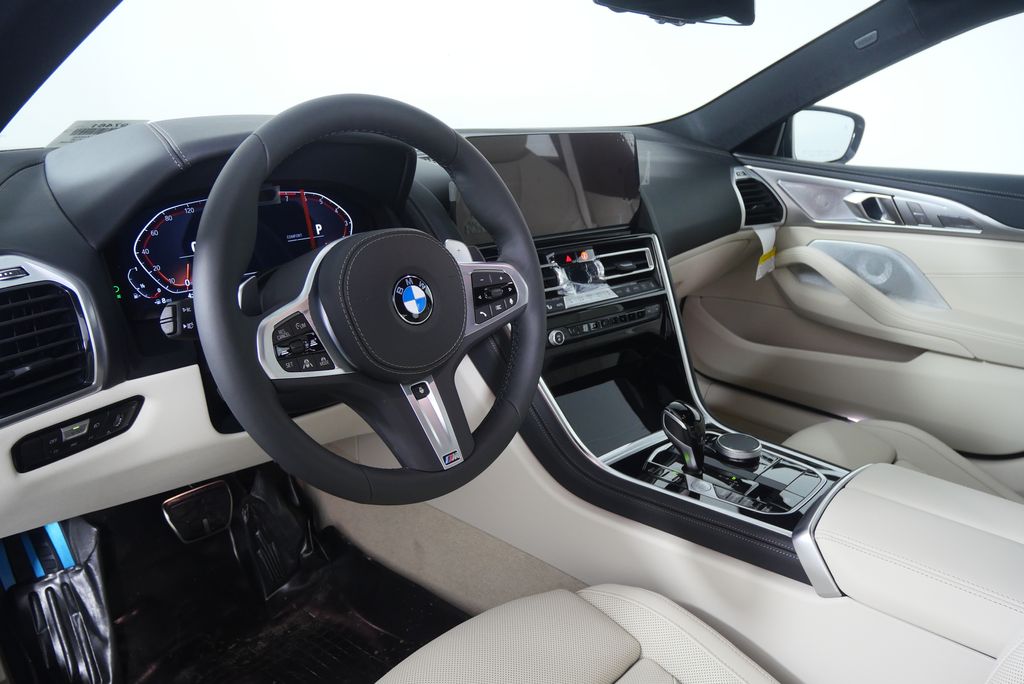 Thumbnail: 2026 BMW 8 Series - 13